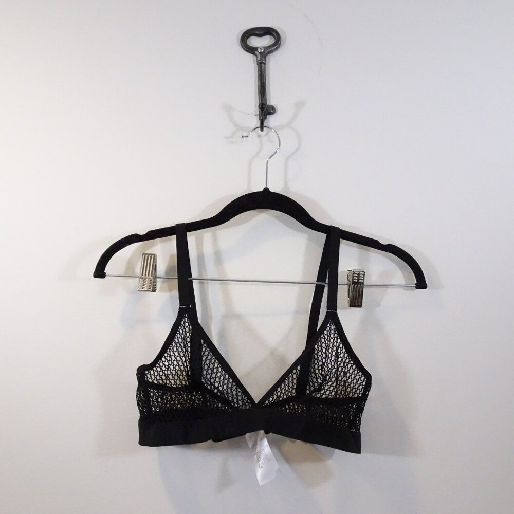 Wolford Sheer Fishnet Mesh Bra Size 36A Black Unlined Unpadded Wireless